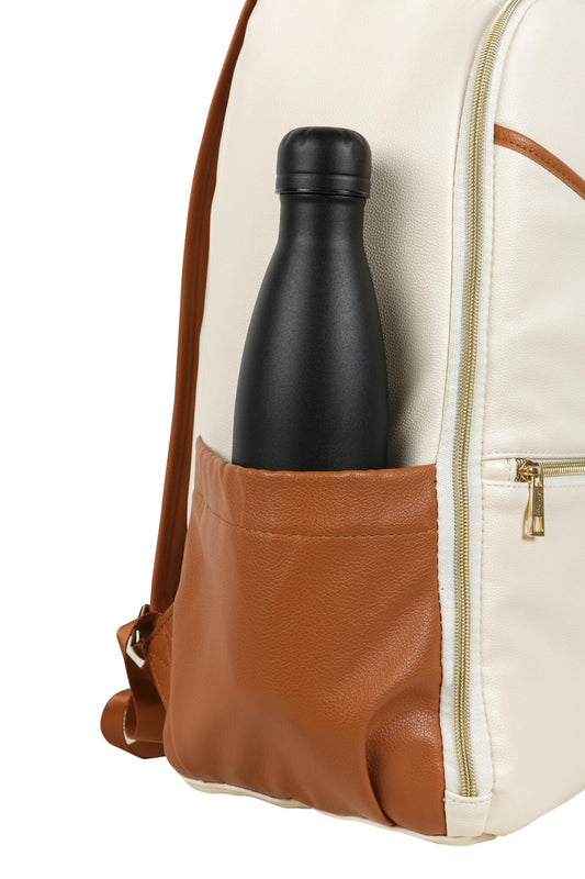 Ally Scandic Small Diaper Backpack Cappuccino – side view thermal pocket water bottle | Nestling
