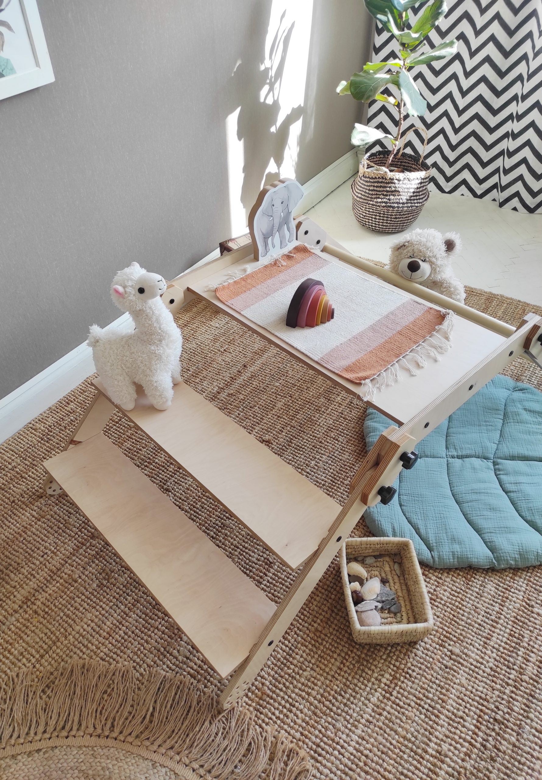 Luula Montessori Climbing Set / Table / Drawing Board NABU | Nestling