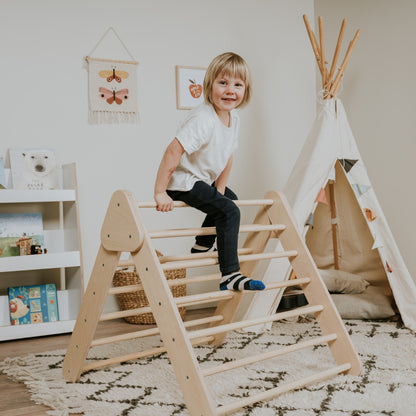 leg&go Pikler Triangle – Natural | Nestling