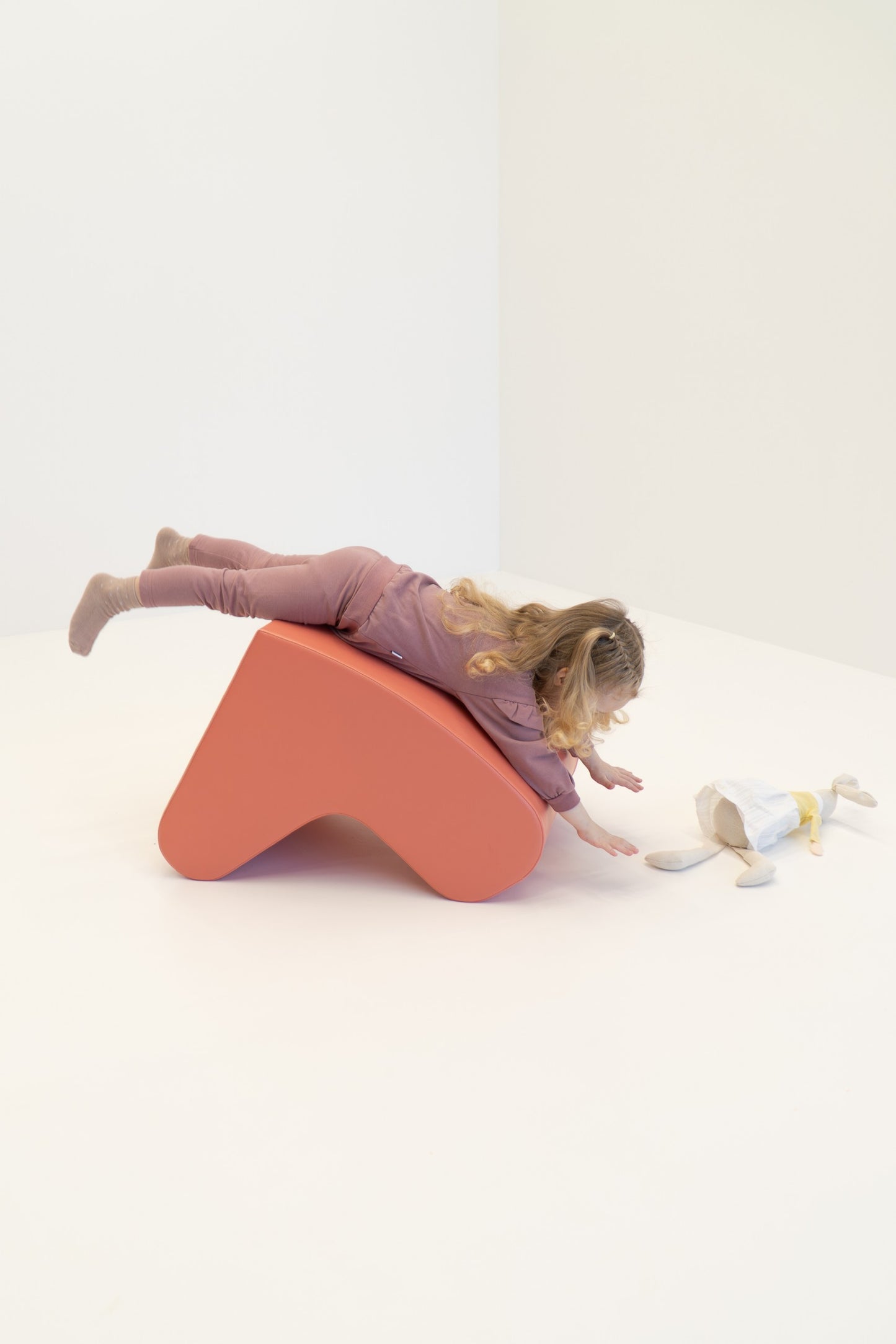 IGLU Rocking Chair – Salmon | Nestling