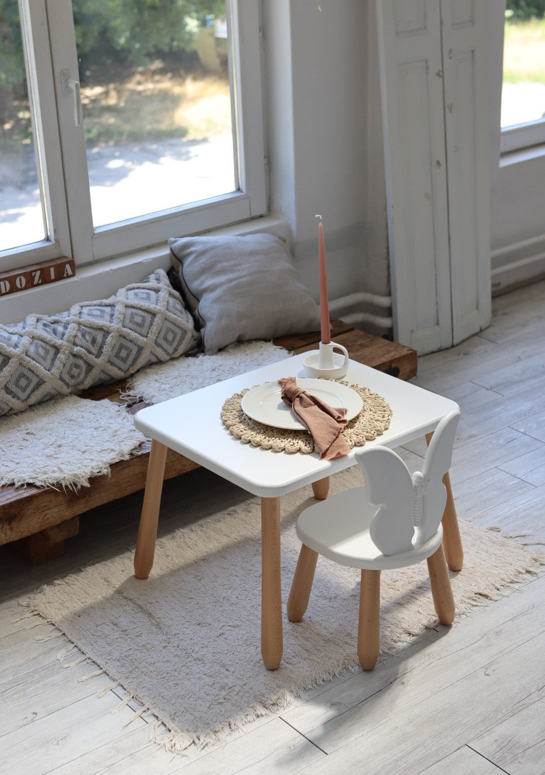 Side view of Kidozia Butterfly beech wood kids table and 2 chairs, Scandinavian design
